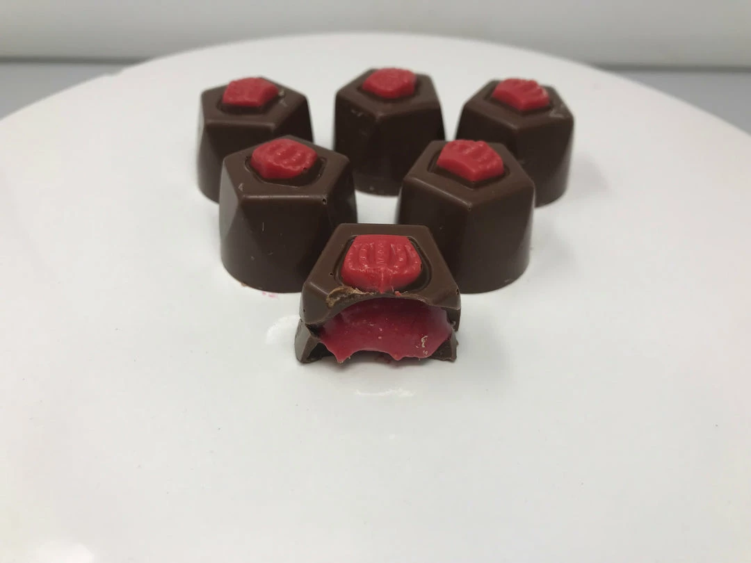 Beulah's Candyland Gourmet Raspberry Truffles Milk Chocolate Candy 1 Pound 3 Beulah's Candyland Gourmet Raspberry Truffles Milk Chocolate Candy 1 Pound